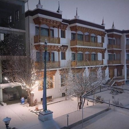 Hotel Jigmet, Leh Esterno foto