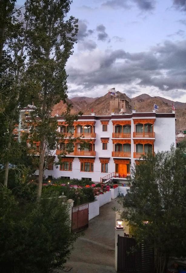 Hotel Jigmet, Leh Esterno foto